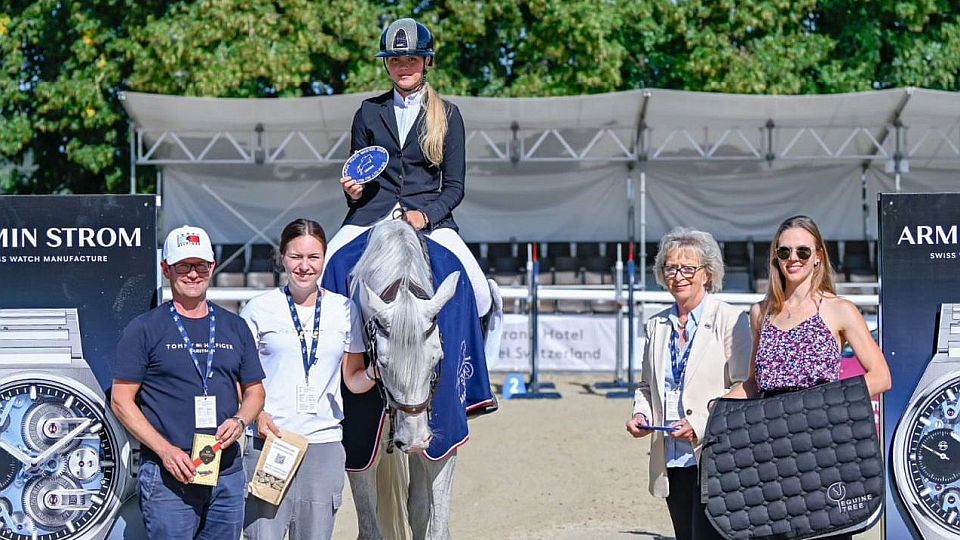 Pichrtová byla úspěšná v Zurich Youth Masters. Dvakrát vyhrála Medium Tour