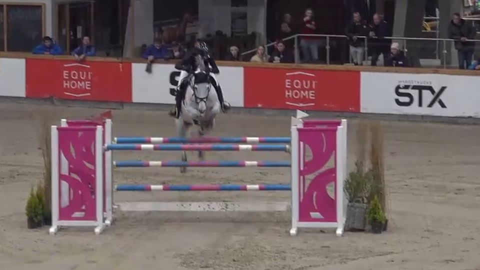 Anna Kellnerová byla čtvrtá v Grand Prix při CSI2* v belgickém Opglabbeeku