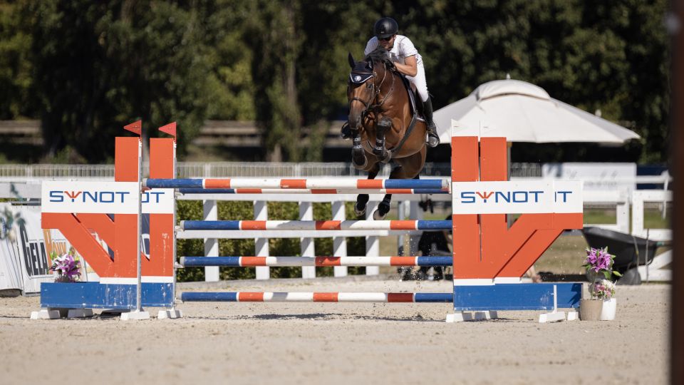 Aleš Daněk dominoval v Chuchli. Při Profi Jump Tour vyhrál s Grandorinem