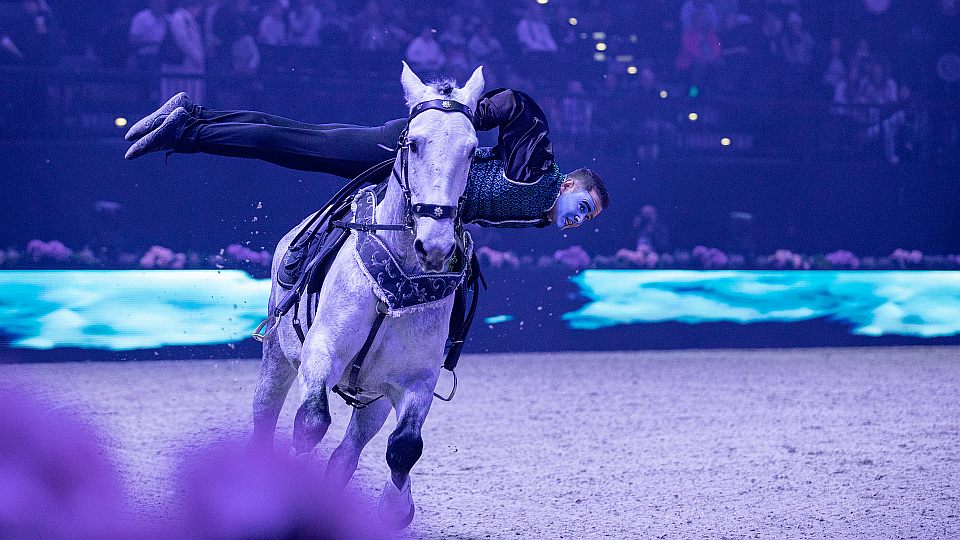 Clément Ferron: Důvěra je v džigitovce klíčová, svému koni svěřuji život