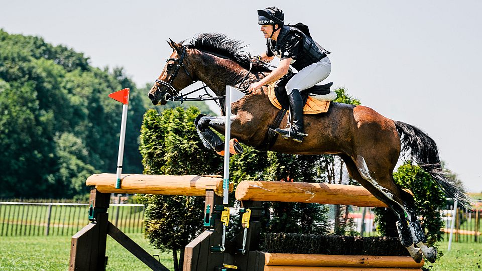 Petr Lacina triumfoval s valachem Ninjou při CCI3*-S v polském Facimiechu