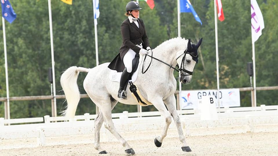Eliška Opravilová startuje na CCIO4* ve francouzském Haras du Pin